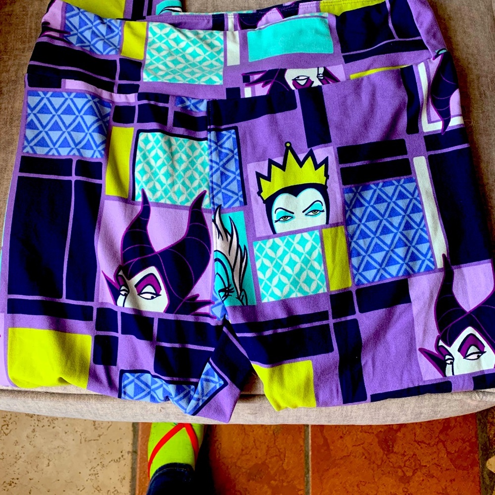 Lularoe Disney leggings